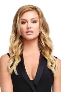 Фото Лала Кент (Lala Kent)