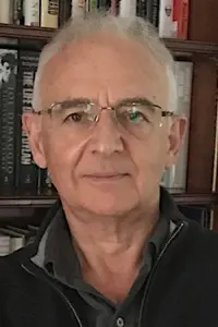 Фото  (David Renwick)