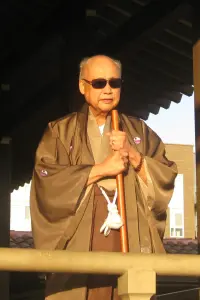 Фото  (Terry Ota)