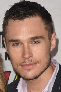 Фото  (Sam Underwood)
