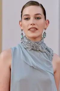 Фото Вікторія Педретті (Victoria Pedretti)