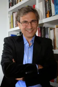 Фото  (Orhan Pamuk)