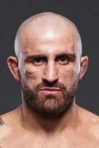 Фото  (Alexander Volkanovski)