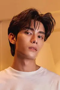 Фото  (Siraphop Manithikhun)