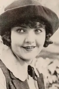 Фото  (Mildred June)