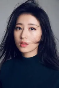 Фото  (Zhou Yutong)