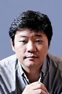 Фото  (Sohn Young-sung)