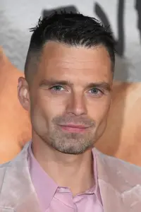 Фото Себастьян Стен (Sebastian Stan)