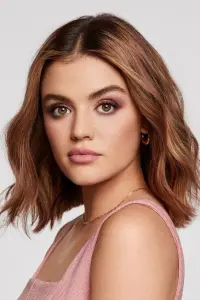 Фото Люсі Хейл (Lucy Hale)