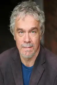 Фото  (James Holmes)