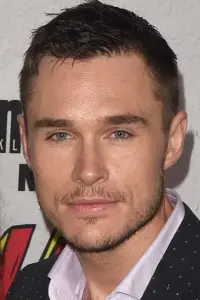 Фото  (Sam Underwood)