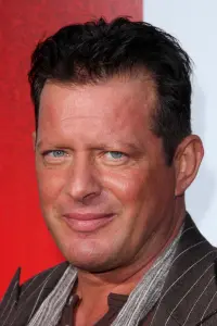 Фото Костас Менділор (Costas Mandylor)