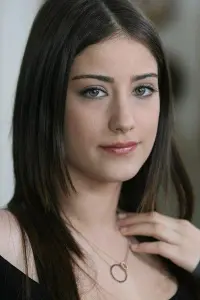 Фото  (Hazal Kaya)