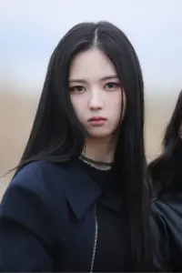 Фото  (Lee Ji-Woo)