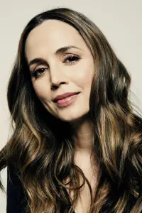 Фото Еліза Душку (Eliza Dushku)