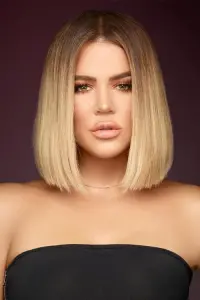 Фото  (Khloé Kardashian)