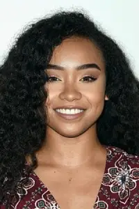 Фото  (Genneya Walton)