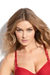 Фото  (Sarah Mutch)