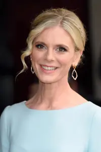 Фото Емілія Фокс (Emilia Fox)