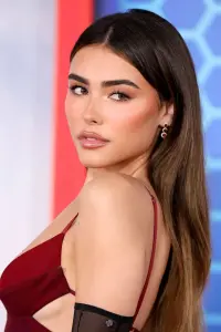 Фото Пиво Медісон (Madison Beer)
