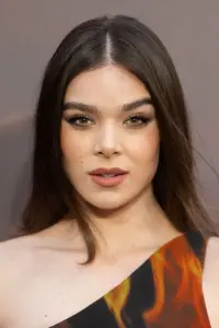 Фото Хейлі Стайнфельд (Hailee Steinfeld)