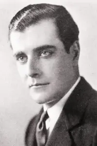 Фото  (W.E. Lawrence)