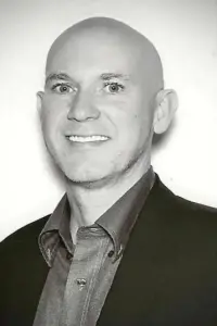 Фото Сем Рестіво (Sam Restivo)