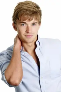 Фото Чандлер Мессі (Chandler Massey)