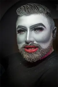 Фото  (Danny Beard)