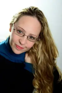 Фото Лаура Альвеа (Laura Alvea)