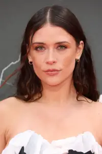 Фото  (Mia Tomlinson) #522452