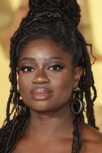 Фото  (Clara Amfo) #336143