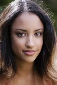 Фото  (Isaro Kayitesi)