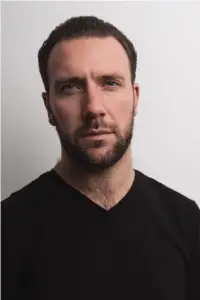 Фото  (Lloyd James)