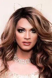 Фото  (Joslyn Fox)