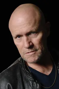 Фото Майкл Рукер (Michael Rooker)