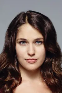 Фото Лола Кірк (Lola Kirke)