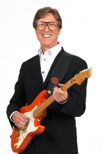 Фото  (Hank Marvin)