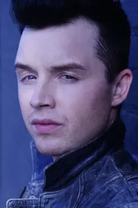 Фото Ноель Фішер (Noel Fisher)