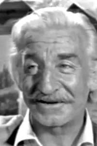 Фото Яшар Шенер (Yaşar Şener)