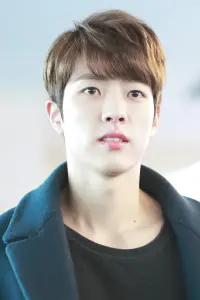 Фото  (Lee Sung-yeol)