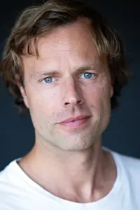 Фото  (David Van Severen)