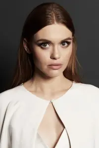 Фото Холланд Роден (Holland Roden)