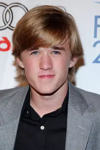 Фото Гейлі Джоел Осмент (Haley Joel Osment)