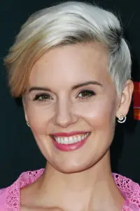 Фото Меггі Грейс (Maggie Grace)