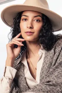 Фото  (Mekaila Mathys)