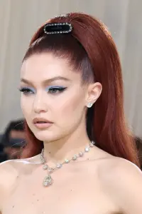 Фото  (Gigi Hadid)