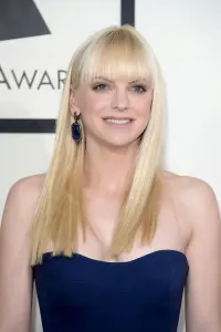 Фото Анна Фаріс (Anna Faris)