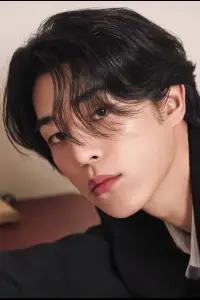 Фото  (Lee Chan-hyung)