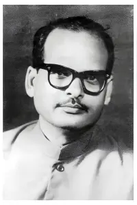 Фото  (Phani Majumdar)